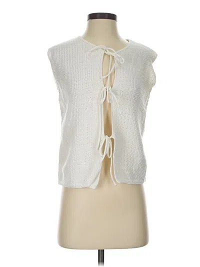 Pre-owned White Stag Sweater Vest In White
