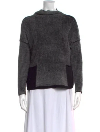 Pre-owned White + Warren Cashmere Colorblock Pattern Sweater In Gray