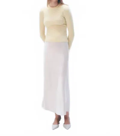 White + Warren Cashmere Fitted Crewneck Sweater In Lemonade In Multi