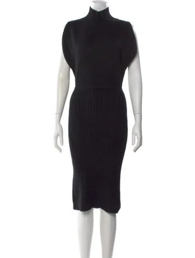 Pre-owned White + Warren Cashmere Knee-length Dress In Black