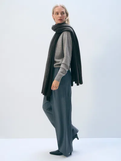 White + Warren Cashmere Travel Wrap In Dark Slate Heather