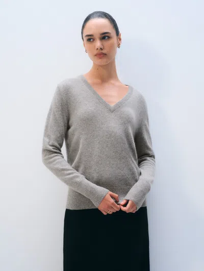 White + Warren Cashmere V Neck In Grey Heather In Gray