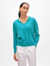 White + Warren Cashmere V Neck Sweater In Turquoise Sea
