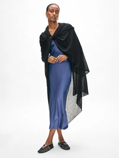 White + Warren Superfine Cashmere Travel Wrap In Black
