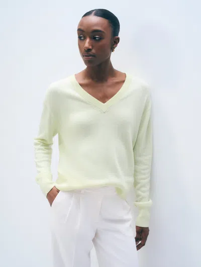 White + Warren White & Warren Cashmere V Neck Sweater In Pale Pistachio In Green