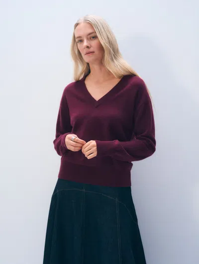 White + Warren White & Warren Cashmere V Neck Sweater In Sangria