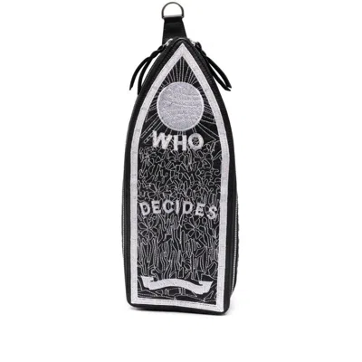 Who Decides War Totes In Black