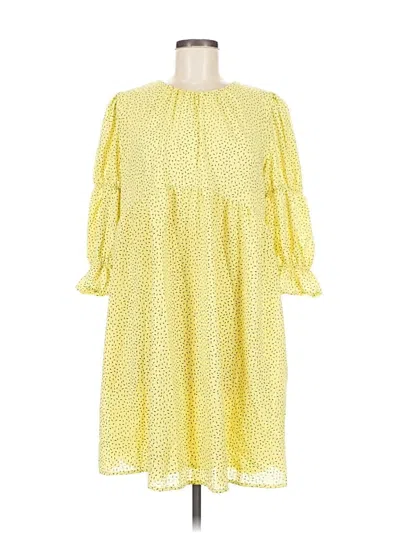 Pre-owned Who What Wear Casual Dress In Yellow
