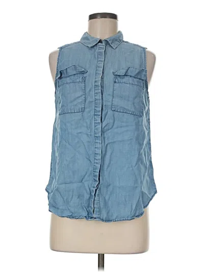 Pre-owned Who What Wear Sleeveless Button Down Shirt In Blue