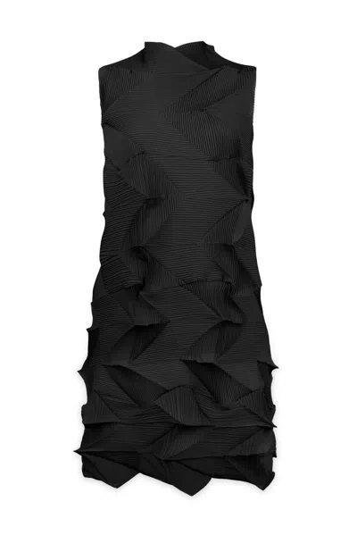 Wild Cosmos Women's Black Amara Prismatic Pleats Dress