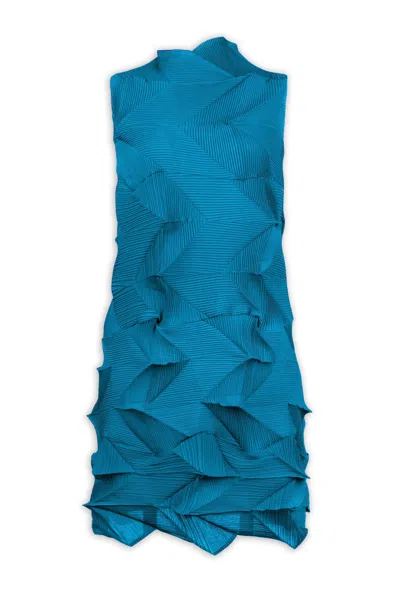 Wild Cosmos Women's Blue Amara Prismatic Turq Pleats Dress - Turq
