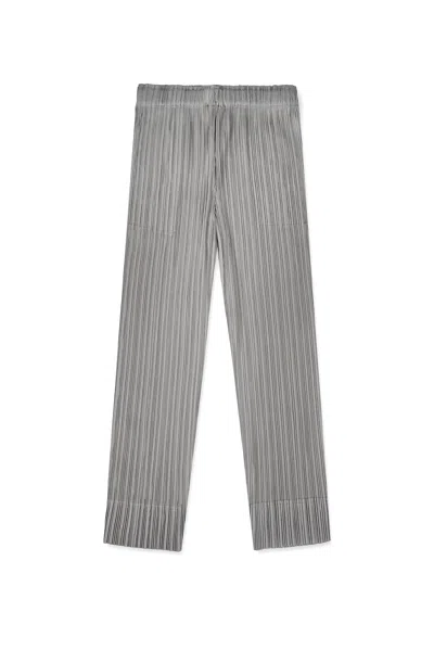 Wild Cosmos Women's Grey Natalia Plissé Satin Tapered Crop Pant