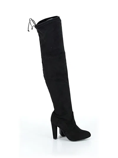 Pre-owned Wild Diva Boots In Black