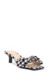 Wild Diva Lounge Able Kitten Heel Sandal In Black/white