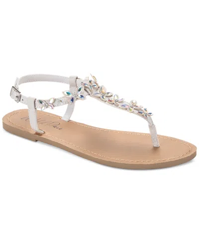 Wild Pair Women's Krisleyy Flat Sandals, Exclusively At Macy's In White Bling