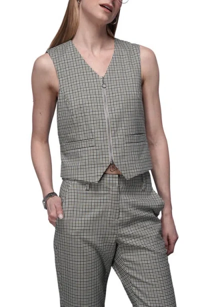 Wildfang The Empower Zipper Vest In Black