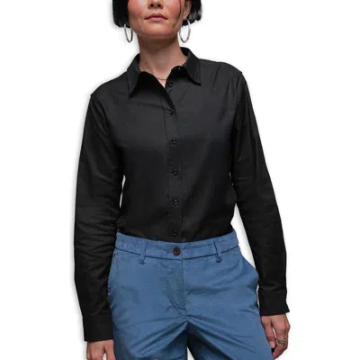 Wildfang The Essential Long Sleeve Oxford Button Up In Black