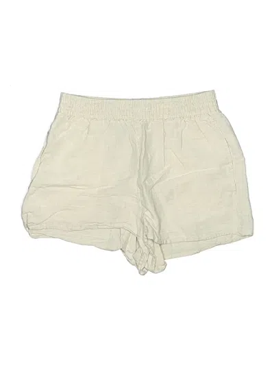 Pre-owned Wilfred Shorts In Ivory