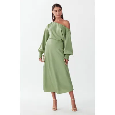Willa Diara Midi Dress In Green