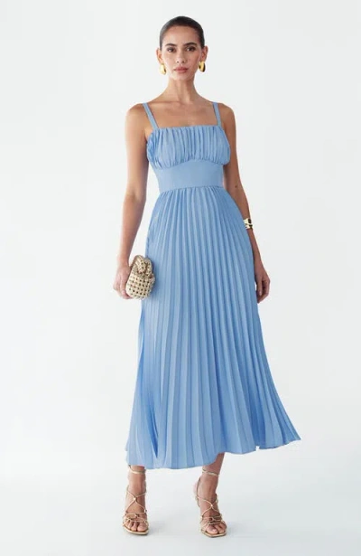 Willa Lucie Midi Dress In Blue