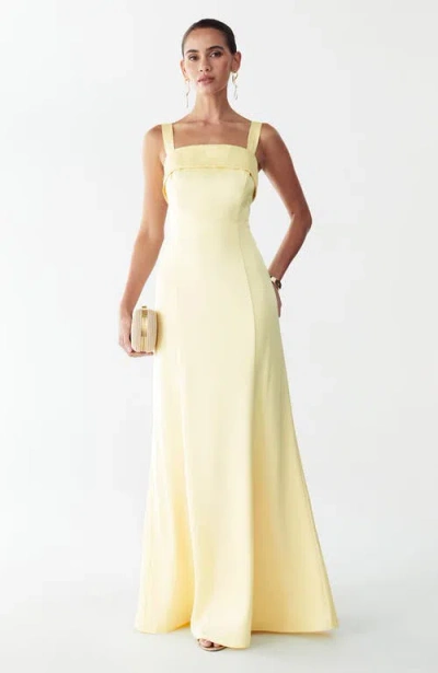 Willa Norfolk Maxi Dress In Yellow