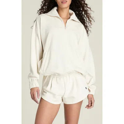 Wilson Collared Half Zip Sweatshirt In White