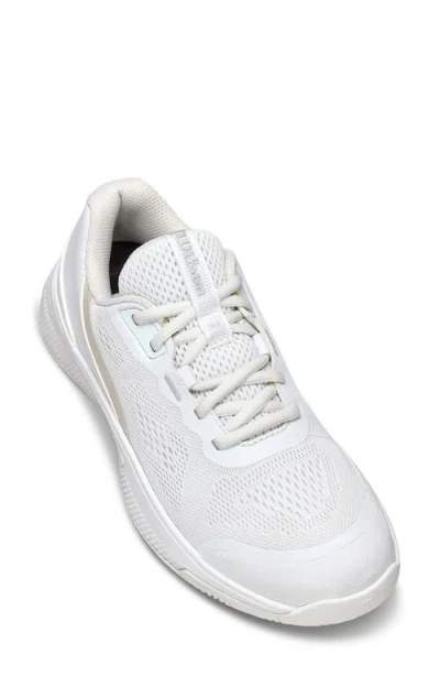 Wilson Intrigue Pro Tennis Sneaker In White/white/silver