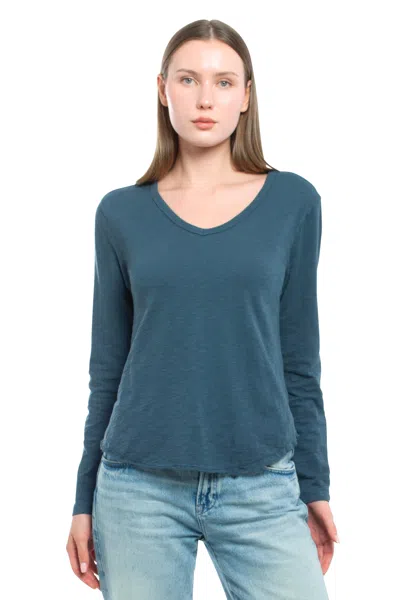 Wilt Clothing Long Sleeve V-neck W/ Raw Hem Shirttail In Gray