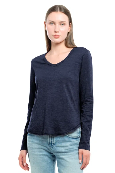 Wilt Clothing Long Sleeve V-neck With Raw Hem Shirttail In Black