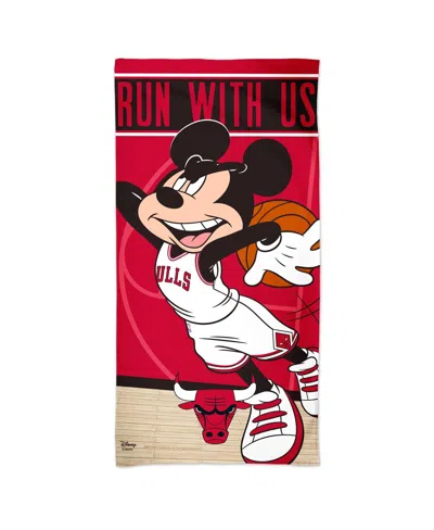 Wincraft Chicago Bulls 30'' X 60'' Disney Spectra Beach Towel In Red