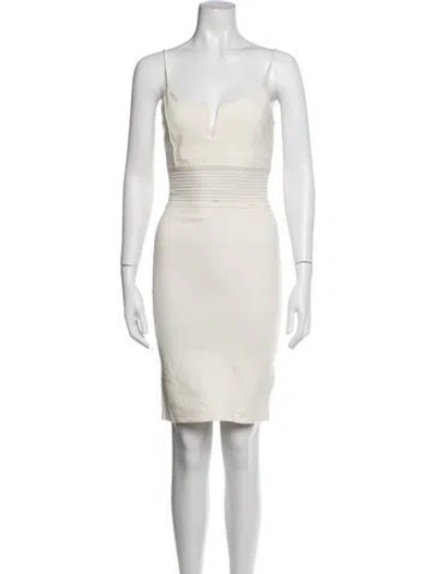 Pre-owned Windsor V-neck Knee-length Dress In Neutrals