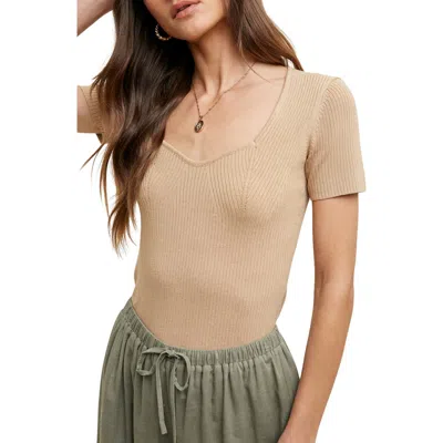 Wishlist Sweetheart Neck Short Sleeve Ribbed Sweater In Brown