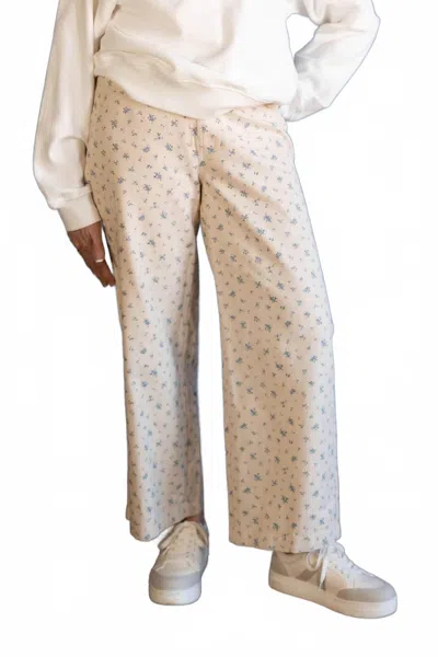Wishlist Women's Stand In Style Floral Pants In White
