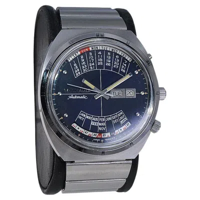 Pre-owned Wittnauer Steel Calendar Watch With Original Dial And Bracelet In New Condition In Multi