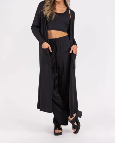Wlm Linden Luxury Breathable Ribbed Lounge Set In Black