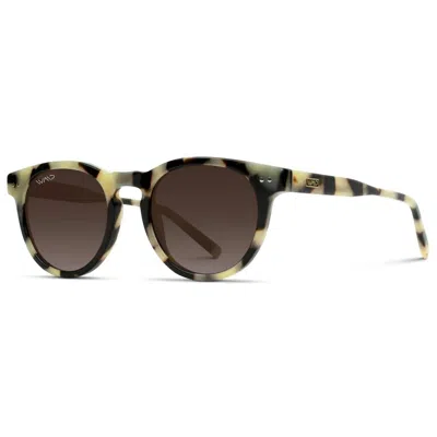 Wmp Eyewear Women's Tate Round Polarized Sunglasses In Tortoise In Multi