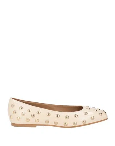 Wo Milano Woman Ballet Flats Beige Size 6 Leather In Neutral