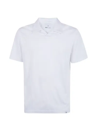 Woc V-neck Collared T-shirt In White