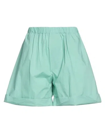Woera Pull-on Linen Shorts In Green