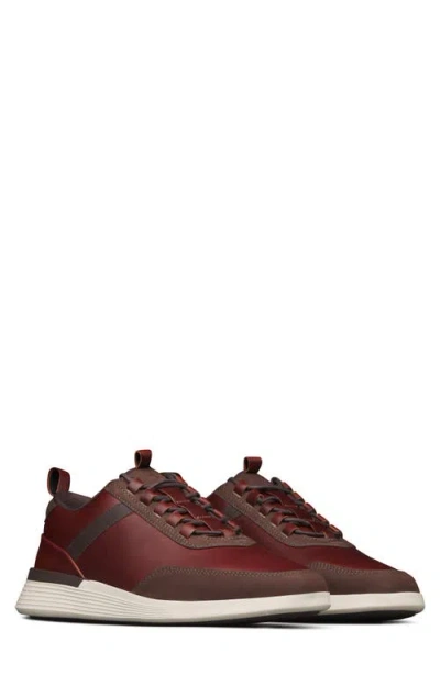 Wolf & Shepherd Crossover Victory Trainer Sneaker In Burgundy