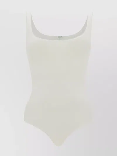 Wolford Fitted Monochrome Scoop Neck Sleeveless Bodysuit In White