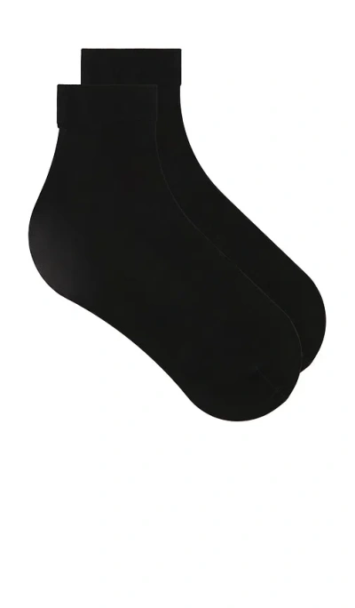 Wolford Individual 10 Socks In Black