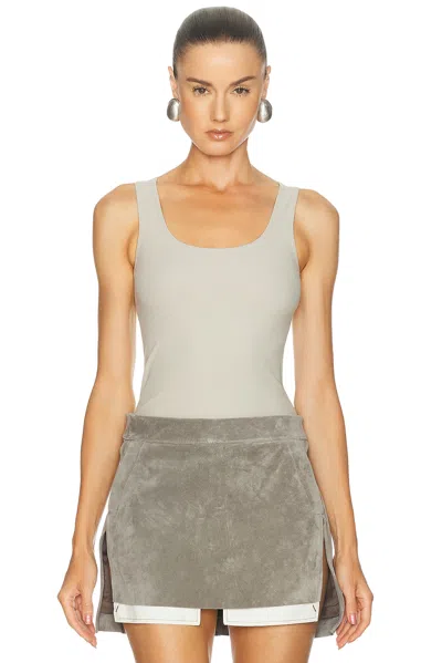Wolford Seamless Sleeveless Form Top In Neutral