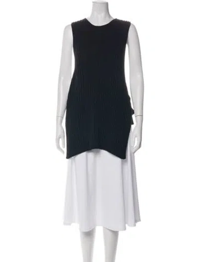 Pre-owned Wolford Virgin Wool Crew Neck Sweater In Black