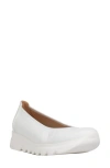 Wolky Snallerina Flat In White