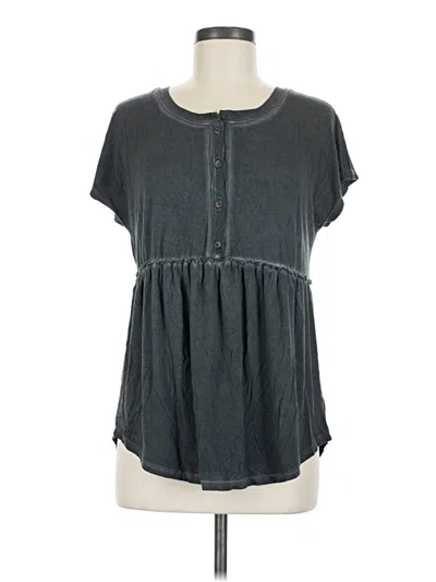 Pre-owned Wonderly Short Sleeve Top Gray Keyhole Neckline Tops