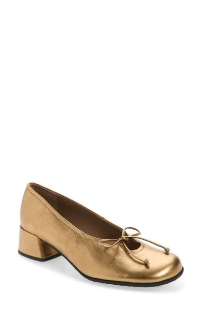 Wonders Block Heel Pump In Gold
