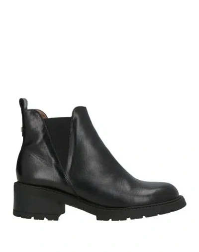 Wonders Woman Ankle Boots Black Size 9 Leather