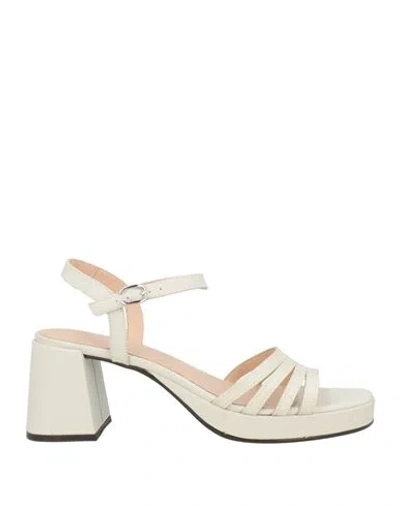 Wonders Woman Sandals Off White Size 10 Leather