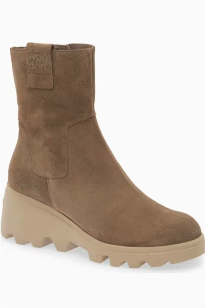 Wonders Women's G-7022 Wedge Boot In Taupe In Brown